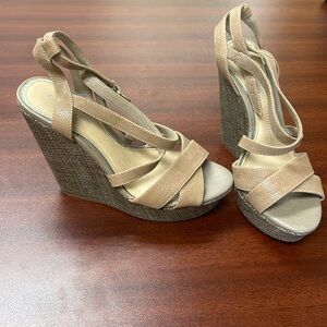 Gianni Bini Wedges 6.5